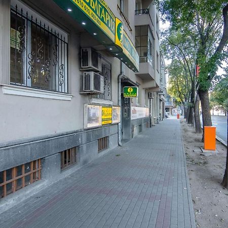 Апартаменти Central Shabby Chic Flat Close To Paid Parking Варна Екстер'єр фото