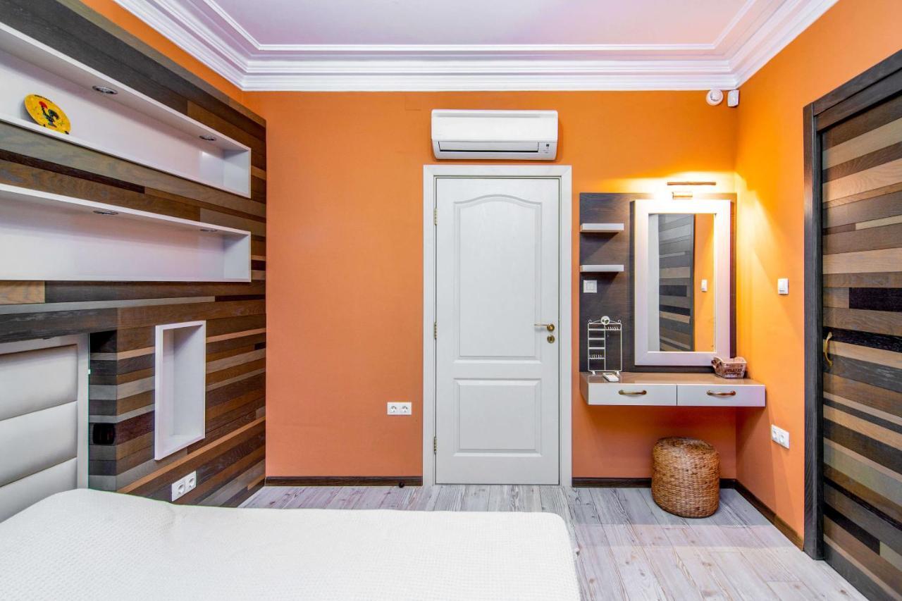 Апартаменти Central Shabby Chic Flat Close To Paid Parking Варна Екстер'єр фото