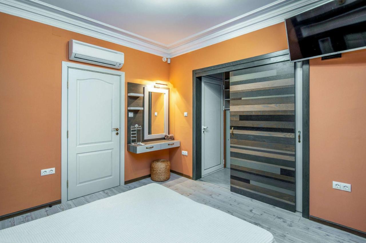 Апартаменти Central Shabby Chic Flat Close To Paid Parking Варна Екстер'єр фото